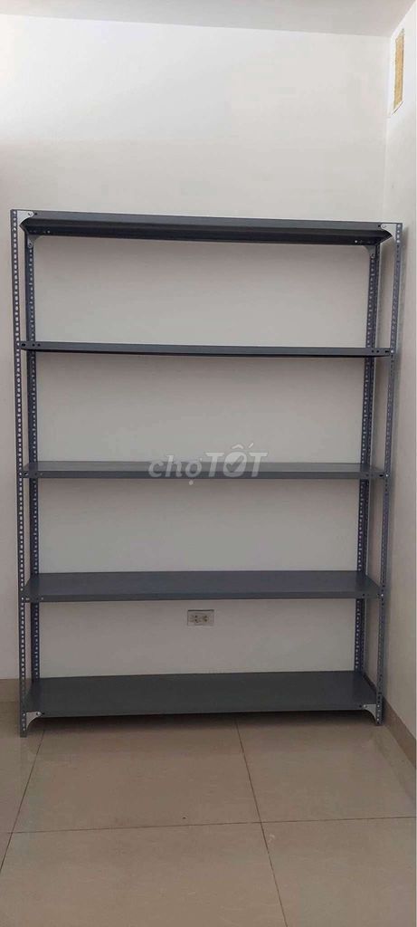 Thanh lý kệ sắt R30 x D150 x C200 x 5 sàn