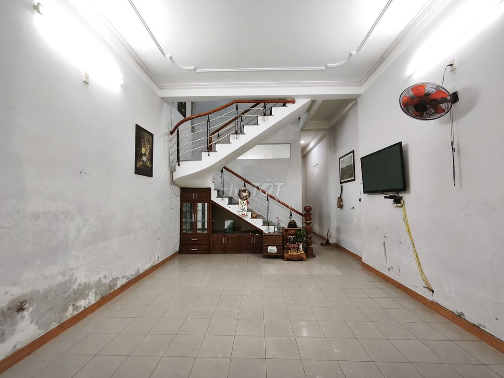 Аренда · 4 комн. · 70 м² · Quận Cẩm Lệ, ул. Đường Tôn Đản
