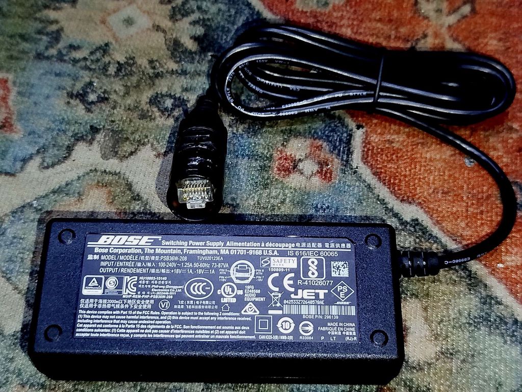 Bose Adapter nguồn đôi cộng trừ