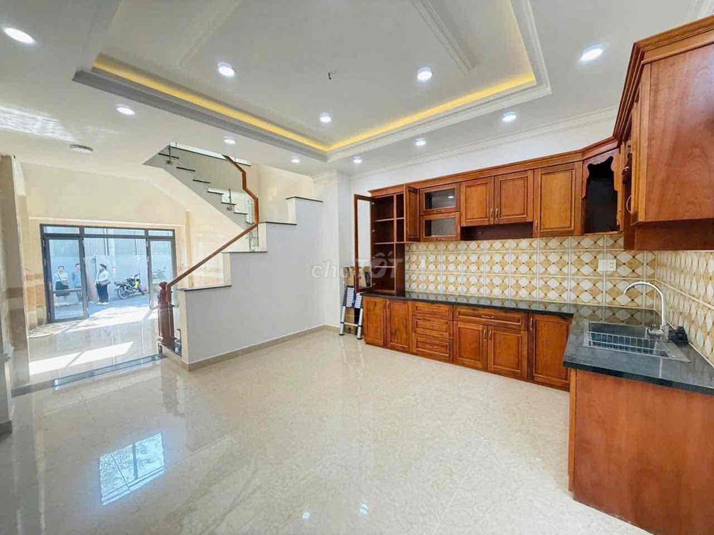 Новый 100% дом у Vạn Phúc City, Шоссе 13, Hiep Binh Phuoc