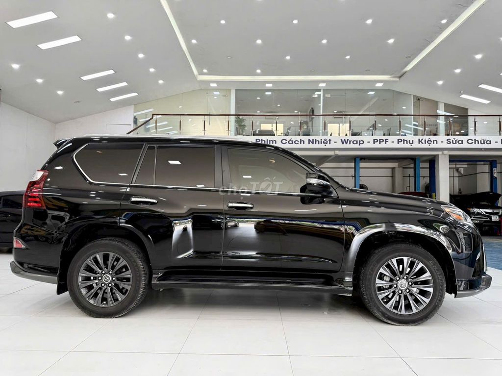 Lexus GX 460 Luxury model 2021 nhập khẩu từ Mỹ