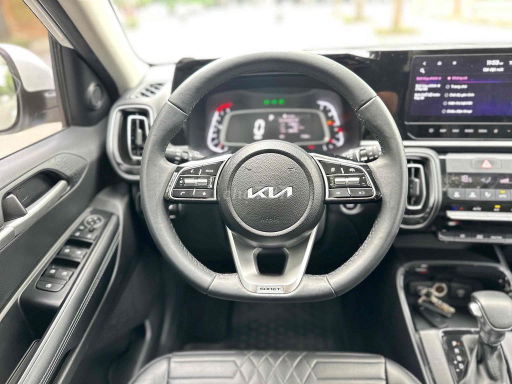 Kia Sonet 2024 Premium 1.5 AT - 7000 km. Mua bán Ô tô tại Quận Thanh Xuân Hà Nội được đăng bởi ĐÀM HÙNG CAR  hình 9