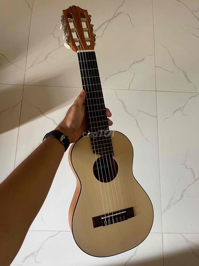 Yamaha Guitalele GL1 like new