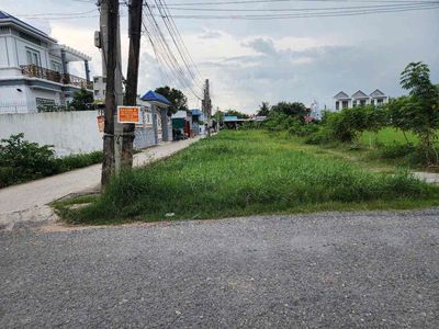 BÁN ĐẤT BÌNH CHÁNH THỔ CƯ 100% - 1 sào. Mua bán đất tại Huyện Bến Lức Long An được đăng bởi Sumy