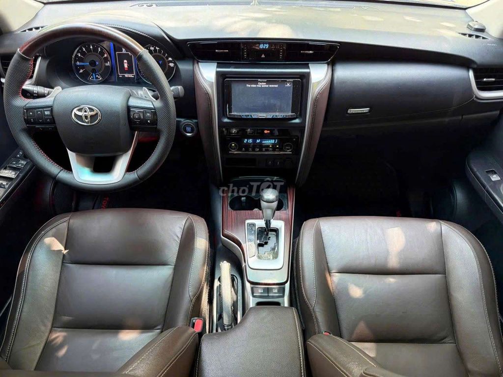 Toyota Fortuner 2017 2.7V 4x2 AT 78000 km. Mua bán Ô tô tại Quận Gò Vấp Tp Hồ Chí Minh được đăng bởi PHẠM VIỆT hình 8