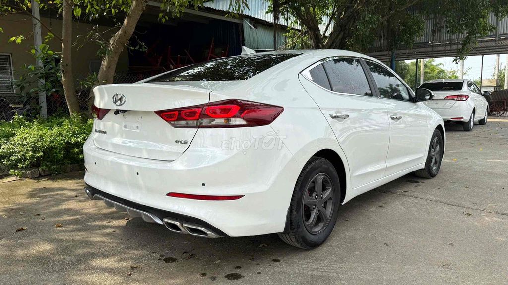 Hyundai Elantra 2019 1.6MT - 60000 km hỗ trợ bank. Mua bán Ô tô tại Huyện An Lão Hải Phòng được đăng bởi anh hình 7