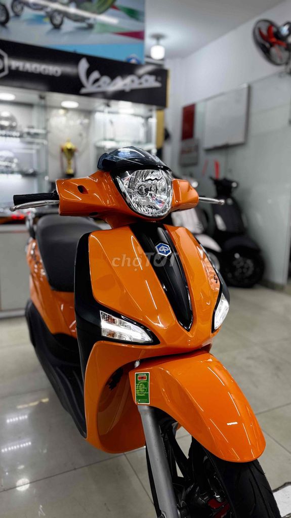 Libety S125 Màu Cam Hot Chính chủ 1 chủ mua 2022. Mua bán Xe máy tại Quận Phú Nhuận Tp Hồ Chí Minh được đăng bởi VESPA  PIAGGIO BẢO HƯNG Vespa cũ trả góp  hình 3