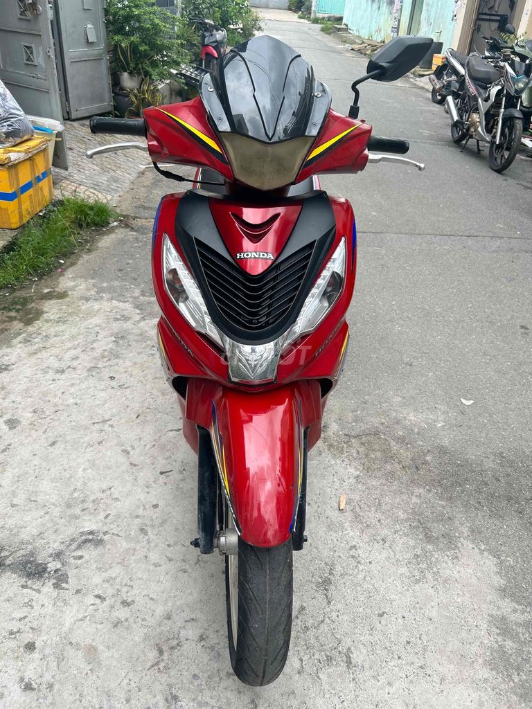 Shark kiểu dáng SH máy siêu êm ngon.cavet đầy đủ. Mua bán Xe máy tại Quận Bình Tân Tp Hồ Chí Minh được đăng bởi Duy Linh  hình 1