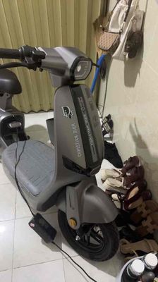 Xe máy điện Christian Dior màu xám mới 99%. Mua bán Xe điện tại Thành phố Thủ Dầu Một Bình Dương được đăng bởi Tú Tú 火火