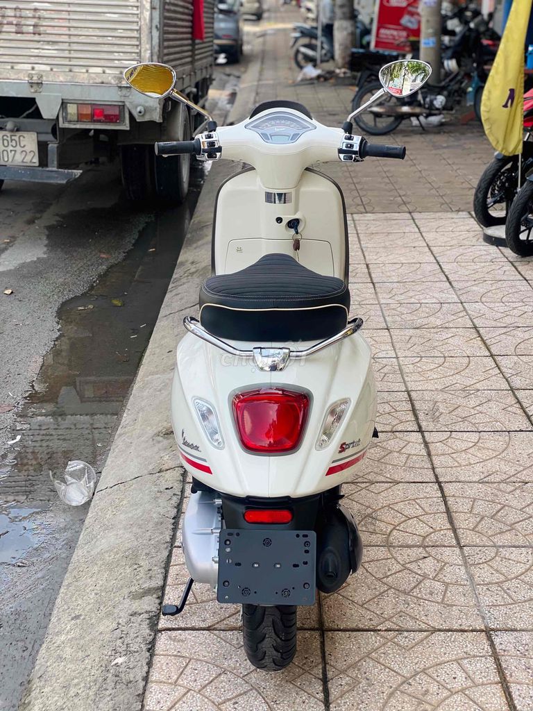 Piaggio Vespa ABS Carbon 2019 Đk 2020 siêu lướt✅. Mua bán Xe máy tại Quận Ninh Kiều Cần Thơ được đăng bởi Hiếu Xe máy Tân Liên Hưng 2 hình 6