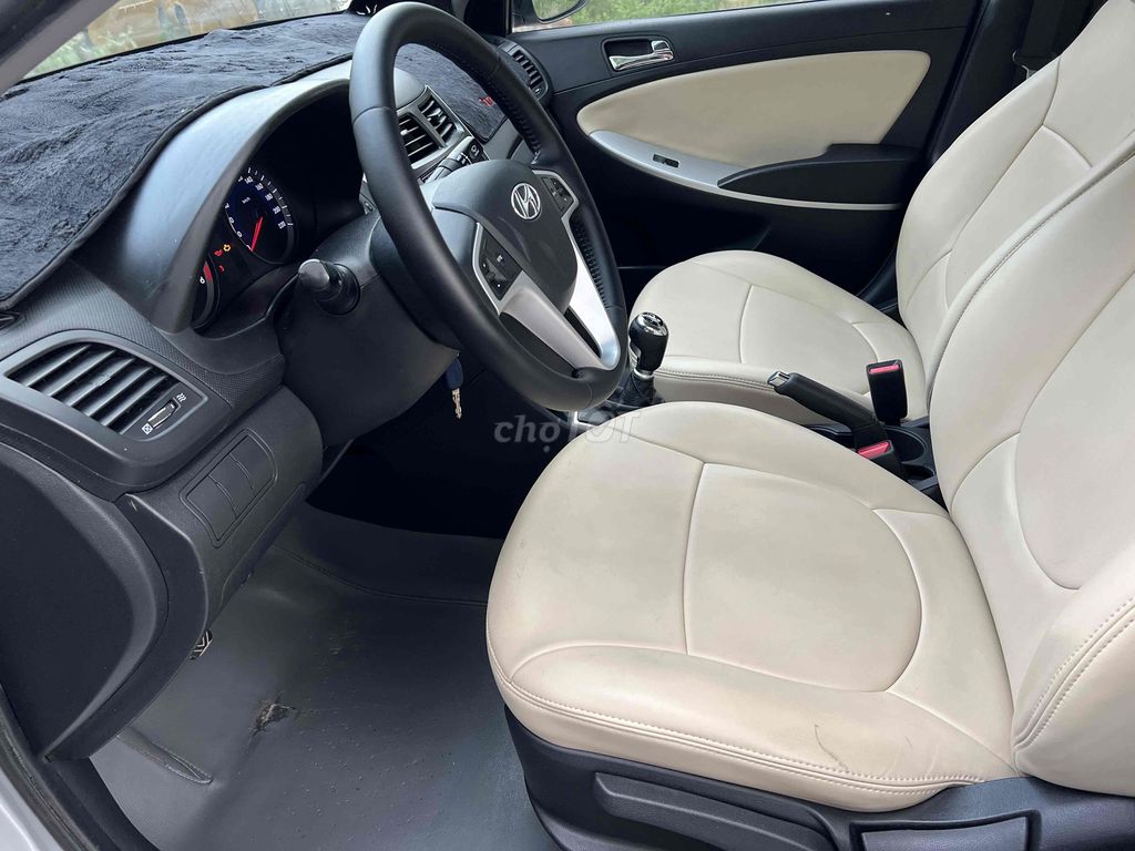 Cần bán Hyundai Accent 2012 1.4 MT (xe nhập Hàn). Mua bán Ô tô tại Thành phố Phan Rang-Tháp Chàm Ninh Thuận được đăng bởi CarLand Định Anh hình 6