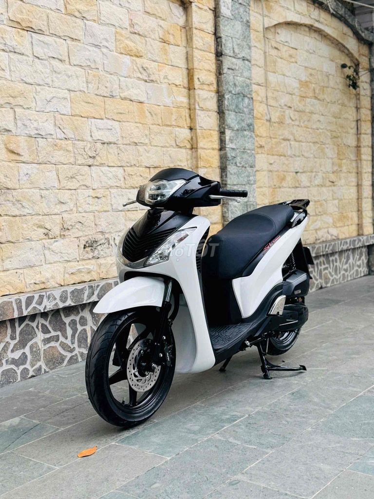 Sh 150fi 2019 đèn led khoá smartkey ful vỏ nhập ý. Mua bán Xe máy tại Quận Cầu Giấy Hà Nội được đăng bởi nguyễn bích thuỷ hình 3