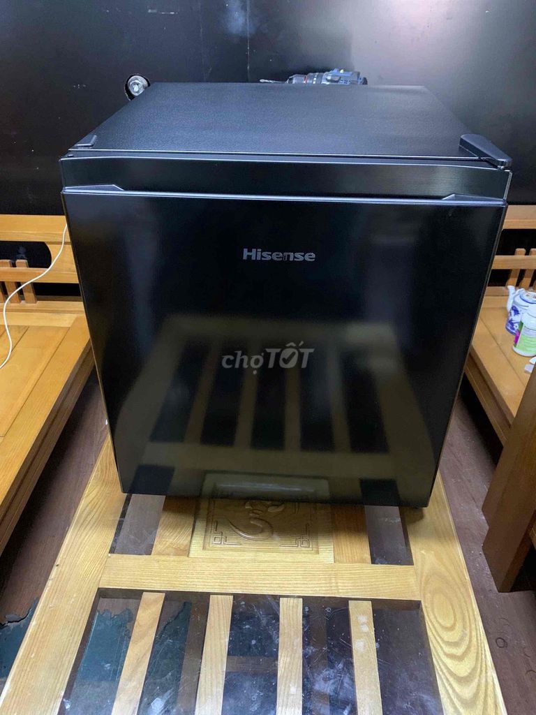 Tủ lạnh Hisense 50lít mới 99% làm lạnh nhanh BH 6T. Mua bán Tủ lạnh tại Quận Hải Châu Đà Nẵng được đăng bởi Thanh Trúc hình 1