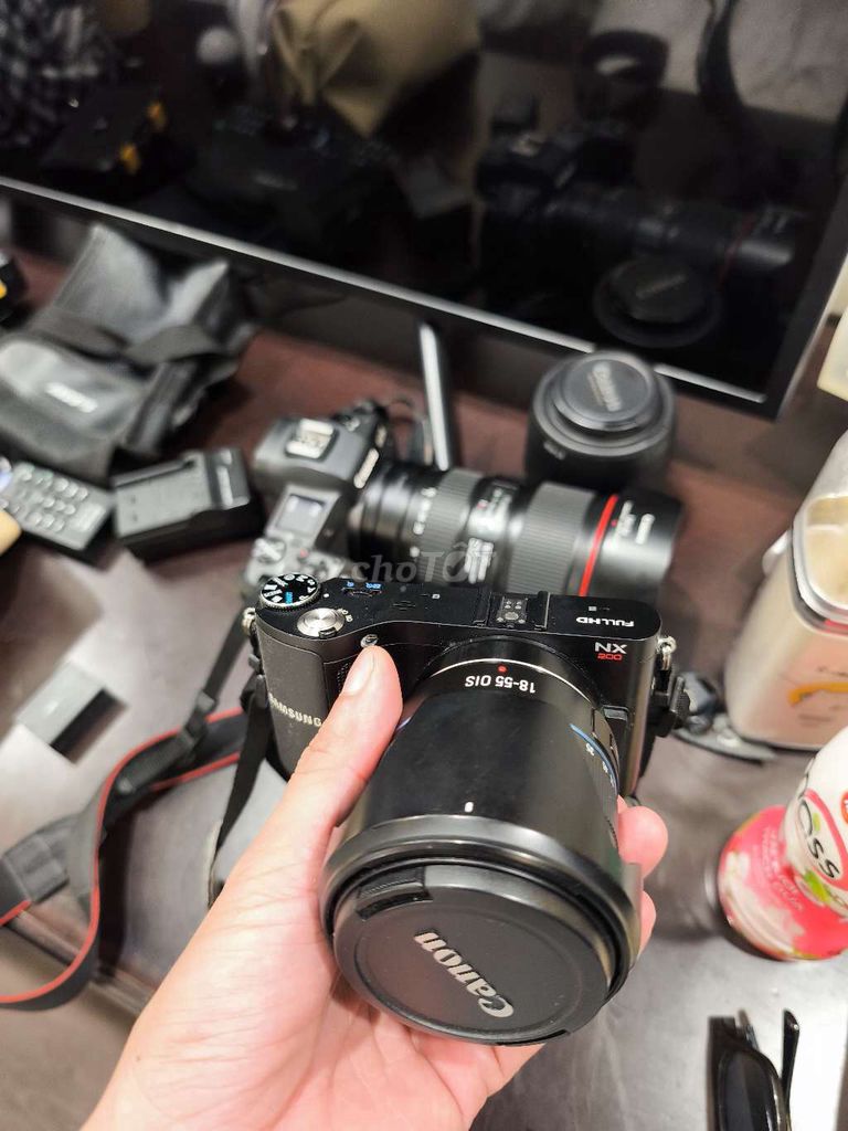 Máy ảnh Samsung NX200 Đen Đã qua sử dụng. Mua bán Máy ảnh, Máy quay tại Huyện Gia Lâm Hà Nội được đăng bởi Nguyen Hoi hình 1