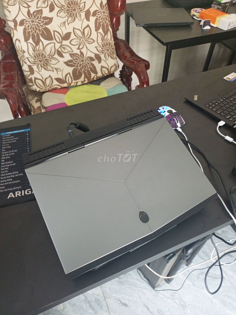 Laptop Gaming Dell Alienware i7 - VGA Rời 1070 8GB. Mua bán Laptop tại Huyện Bình Chánh Tp Hồ Chí Minh được đăng bởi Anh Tý Shop hình 1