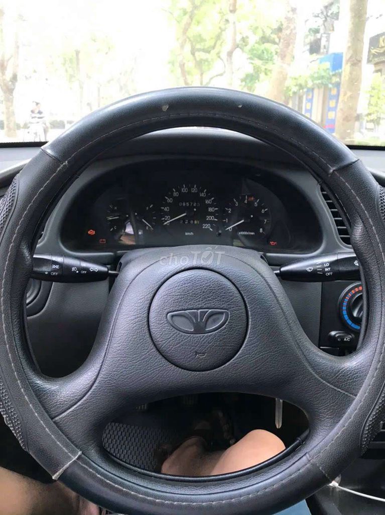 Daewoo Lanos 2004 Sedan Bạc 5 chỗ
