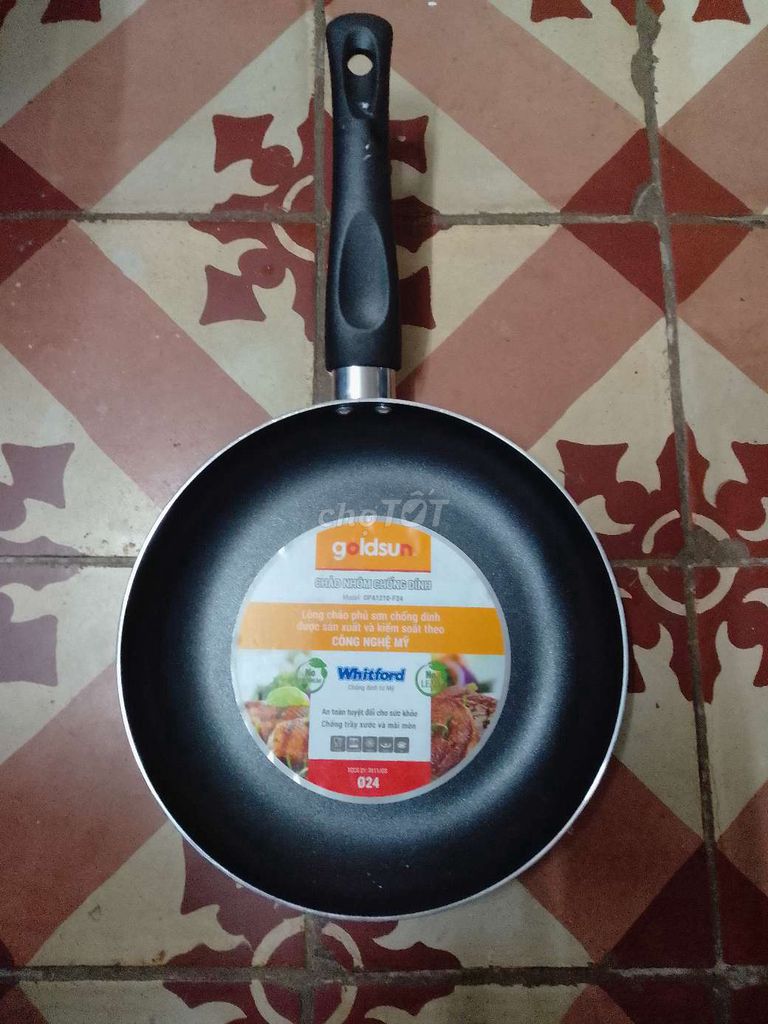 Chảo chống dính Goldsun 24cm Đen. Mua bán Dụng cụ nhà bếp tại Quận Đống Đa Hà Nội được đăng bởi Nguyễn Xuân Bảo hình 1