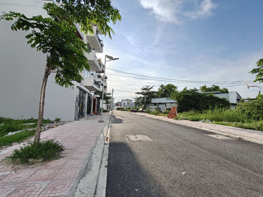 Lô Đất 6.5m x 13m Đường 13m Bùi Thị Lùng Ngay Chợ Hóc Môn Giá 3.750 tỷ