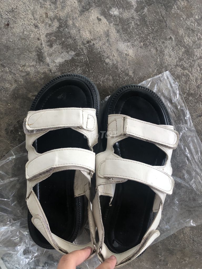 Dép quai hậu nữ size 38. Mua bán Giày dép tại Thị xã Giá Rai Bạc Liêu được đăng bởi Tên chưa cung cấp hình 1