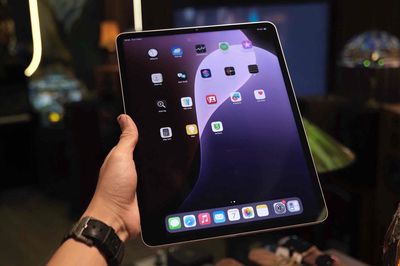 IPAD PRO M2 12.9INCH 128GB đẹp cận 99%. Mua bán Máy tính bảng tại Quận Bình Thạnh Tp Hồ Chí Minh được đăng bởi Vân Anh 2Tech House