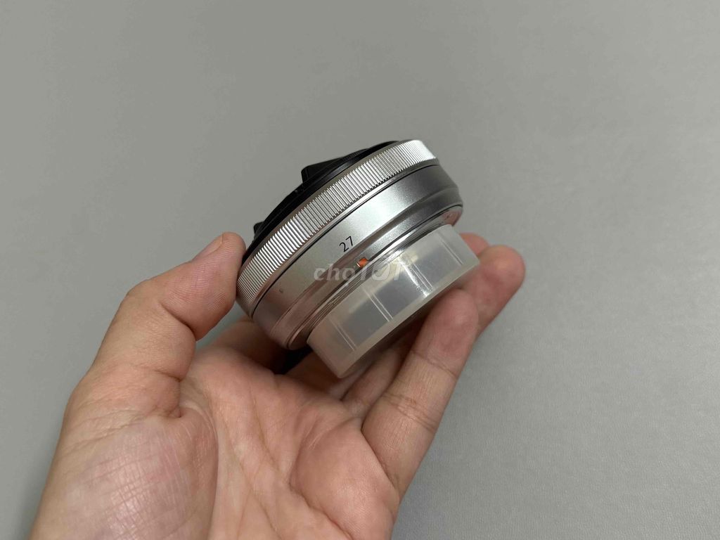 Fuji XF 27F2.8 màu bạc đẹp