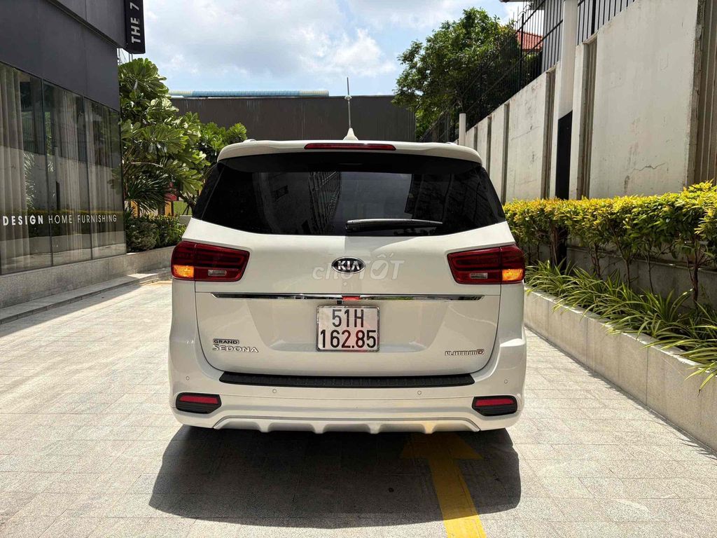 Kia Sedona 2019 2.2DATH Platinum белый с высоким НДС