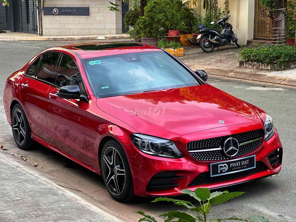 Mercedes-Benz C300 AMG 2019. Mua bán Ô tô tại Quận 7 Tp Hồ Chí Minh được đăng bởi James Do hình 2