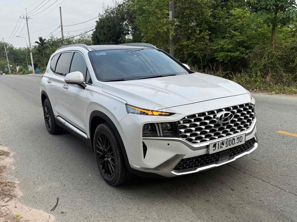 Hyundai Santafe Premium 2.5L AWD 2023 Белый 40 тыс. км