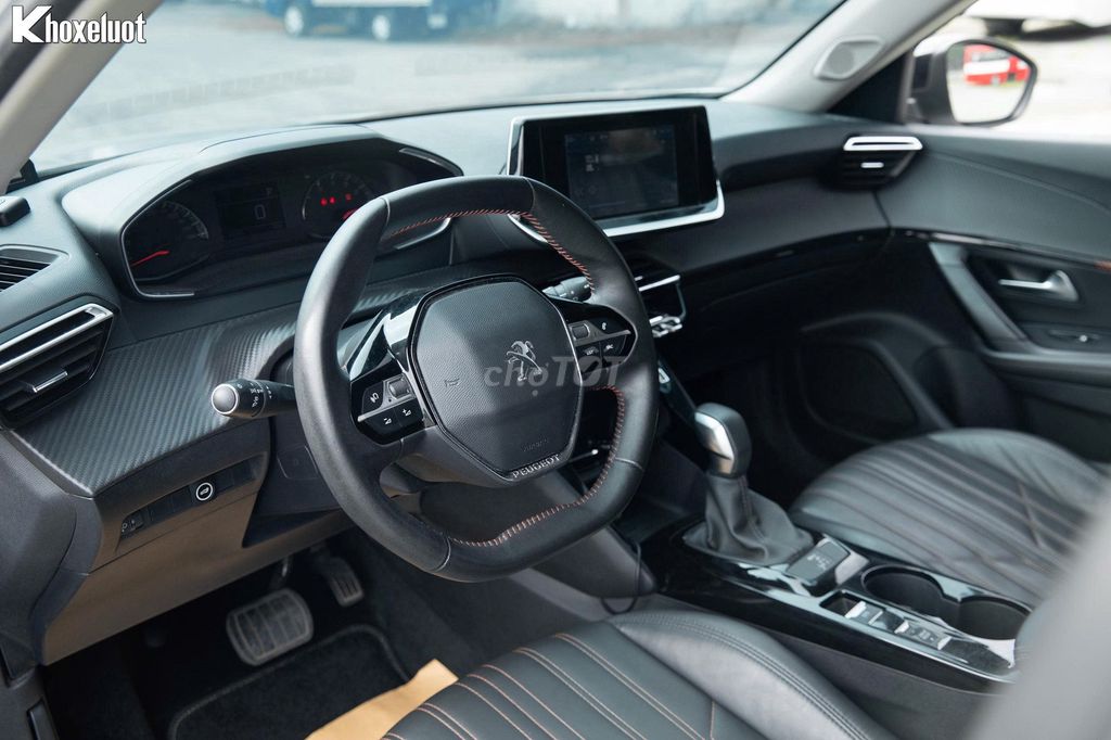 Peugeot 2008 2022 AT màu trắng cực HOT. Mua bán Ô tô tại Quận Gò Vấp Tp Hồ Chí Minh được đăng bởi NGUYỄN MINH VUA XE LƯỚT hình 2