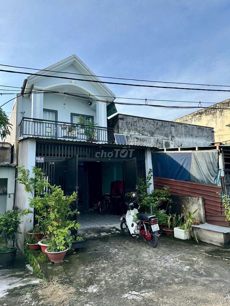 Bán Nhà cấp 4 Giá 1tỷ6 Nguyễn Thị lắng TPT Củ Chi đường nhựa 6m. SHR.