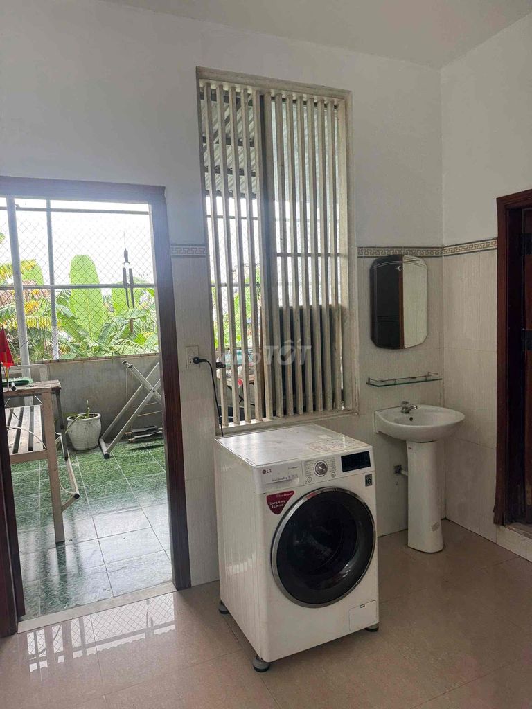 Furnished 3-bedroom house with a big yard on Đô Đốc Lân — photo 9