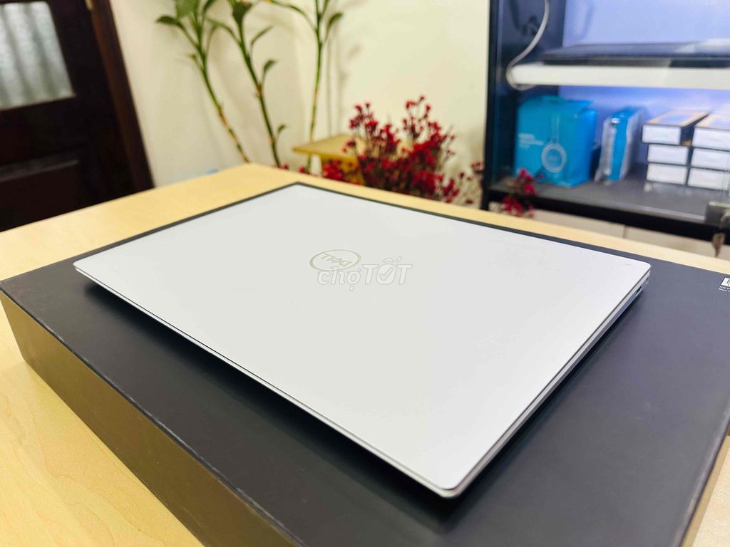 Dell XPS 13 9310 i7 1195G7 màu trắng hiếm có. Mua bán Laptop tại Quận Thanh Xuân Hà Nội được đăng bởi Tuấn Minh hình 1