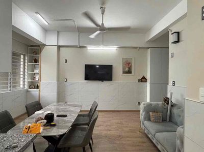 Cho thuê căn góc 2PN 60m² full nội thất gần Privia Khang Điền