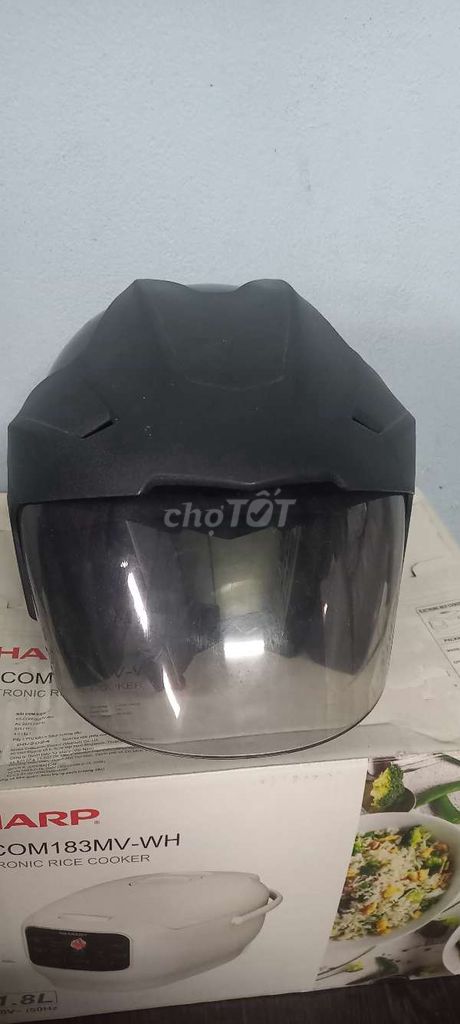 mũ 3/4 có kính. Mua bán Phụ tùng xe tại Huyện Nhà Bè Tp Hồ Chí Minh được đăng bởi Tuấn  hình 1