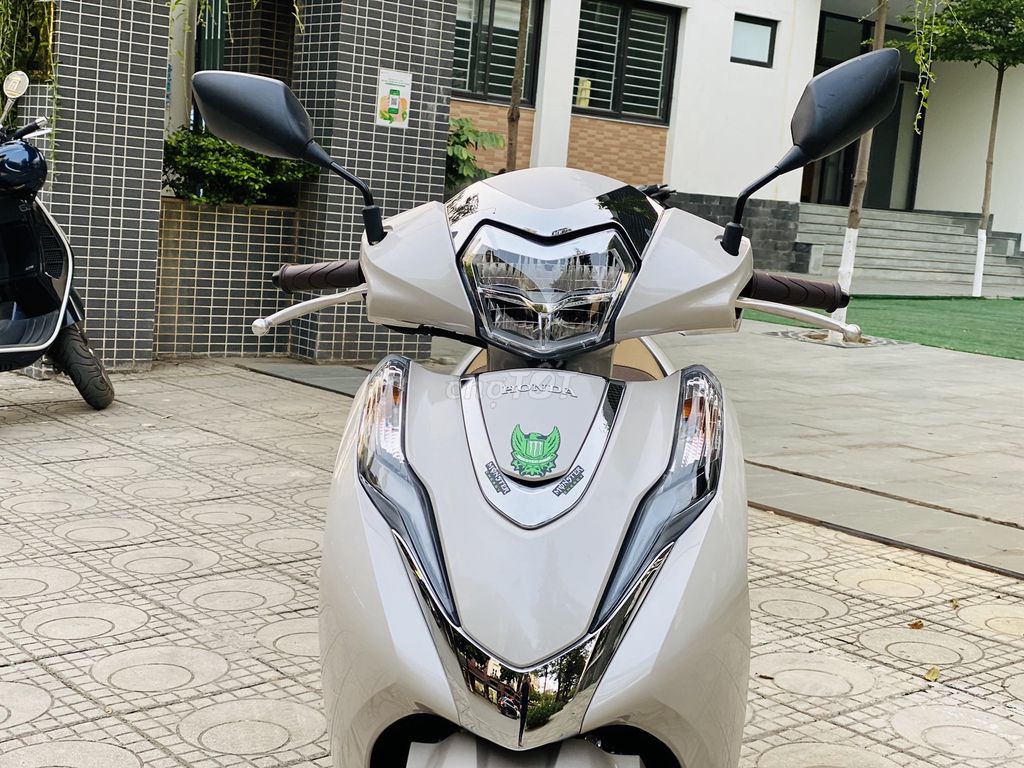 HONDA LEAD 125  ĐÈN LED BẢN ĐẶC BIỆT 2022. Mua bán Xe máy tại Quận Nam Từ Liêm Hà Nội được đăng bởi Hà Thanh hình 6