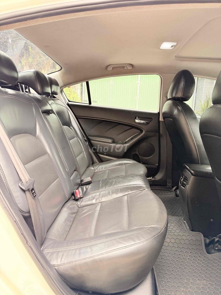 Kia K3 Gia Đình Cần Bán. Mua bán Ô tô tại Quận Cẩm Lệ Đà Nẵng được đăng bởi Nguyễn Liễu hình 11