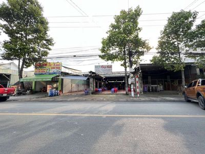 Mặt bằng kinh doanh đường Trần Quang Khải, gần chợ Dĩ An 1, Đông Hoà