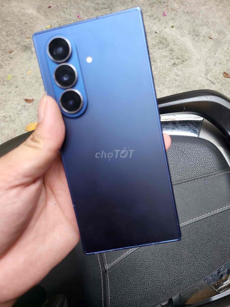 Samsung Fold 7 256GB Xanh 2 sim vật lý. Mua bán Điện thoại tại Quận Thanh Xuân Hà Nội được đăng bởi Hoàng hình 1