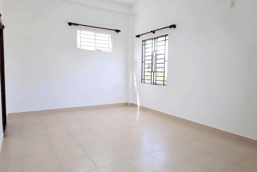 CHO THUÊ NHÀ 3 TẦNG 5 PHÒNG NGỦ GẦN BIỂN VĨNH NGUYÊN GIÁ 20TRIỆU/THÁNG