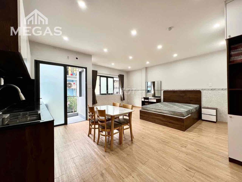 Аренда · 1 комн. · 50 м² · Quận 10, ул. Đường Lê Hồng Phong