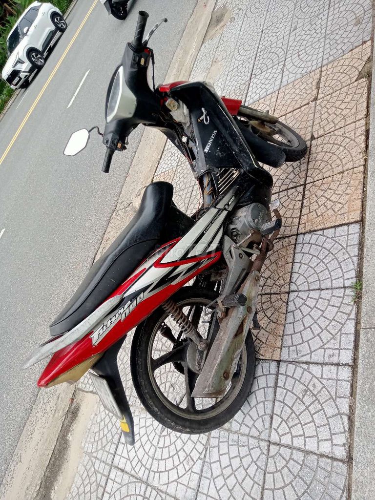 Honda Wave красная, черная