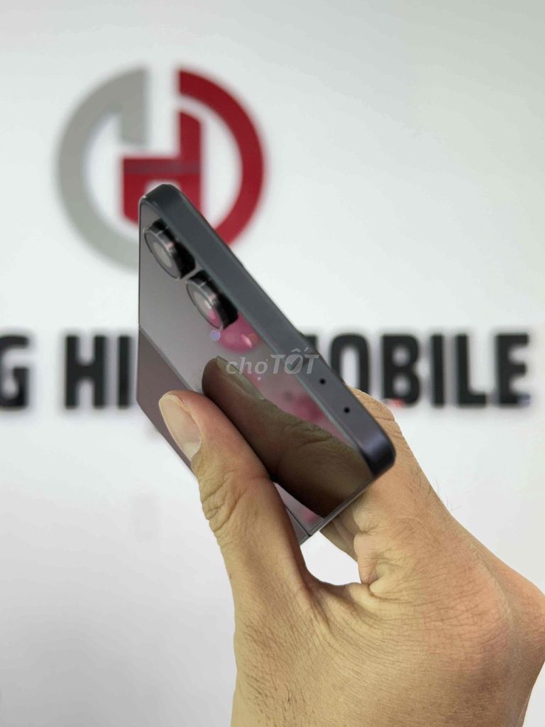 Z FLIP7 12GB/256GB ĐEN CBH10/26 FULLBOX-GÓP-THU. Mua bán Điện thoại tại Quận 7 Tp Hồ Chí Minh được đăng bởi Hoàng Hiệp Mobile hình 2