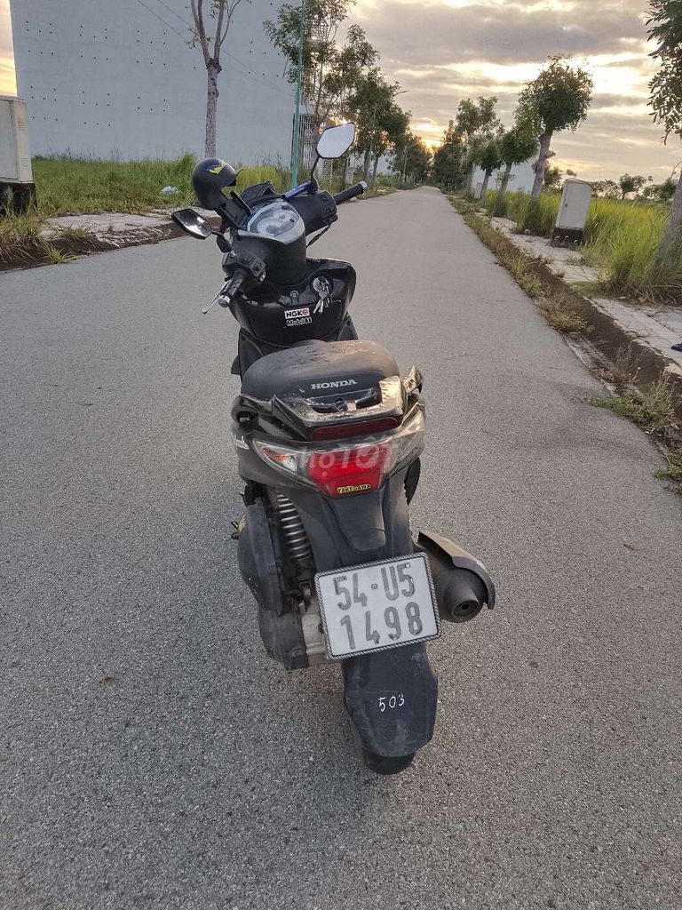 Cần bán xe shark. Mua bán Xe máy tại Huyện Hóc Môn Tp Hồ Chí Minh được đăng bởi Anh  hình 3