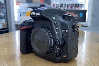 Bán Nikon D750 body đep