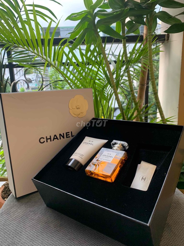 Nước hoa Chanel N°5 EDP Nữ 50ml. Mua bán Nước hoa tại Huyện Nhà Bè Tp Hồ Chí Minh được đăng bởi Hoa Sen Đồ Nhật hình 1