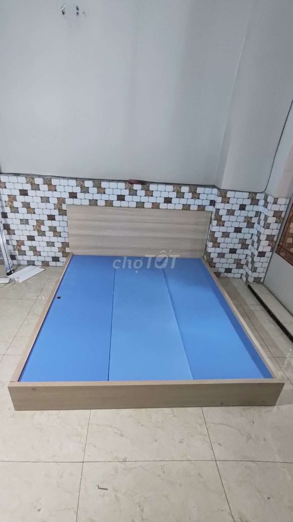 Giường ngủ 1m8*2m. Mua bán Giường, chăn ga gối nệm tại Quận 10 Tp Hồ Chí Minh được đăng bởi Văn Thọ hình 1