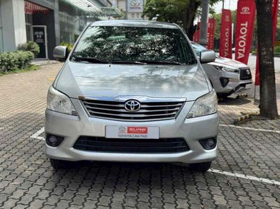 Innova 2.0 số sàn 2013. Xe bảo hành 1 năm/20.000km. Mua bán Ô tô tại Quận Cái Răng Cần Thơ được đăng bởi Xe qua sử dụng chính hãng Toyota Sure Cần Thơ