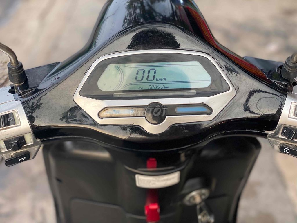 BÁN XE VESPA 50cc. BS 60. KHÔNG CẦN BẰNG LÁI. Mua bán Xe máy tại Thành phố Thủ Đức Tp Hồ Chí Minh được đăng bởi Xe Máy Quốc Hằng góp 0 đồng hình 6