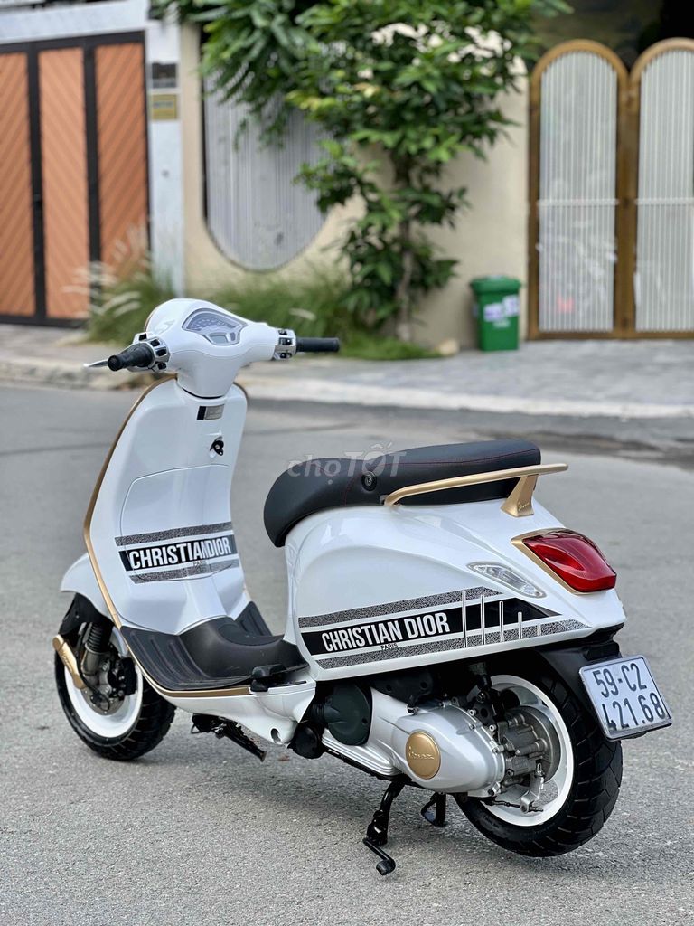 VESPA PRIMAVERA 2014 TRẮNG DIOR BSTP CHÍNH CHỦ. Mua bán Xe máy tại Thành phố Thủ Đức Tp Hồ Chí Minh được đăng bởi Hiếu  hình 3