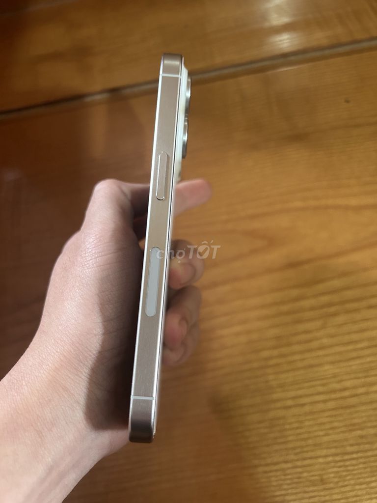 Apple iPhone 15 Pro Trắng Thay lưng. Mua bán Điện thoại tại Quận Hai Bà Trưng Hà Nội được đăng bởi trung hình 1